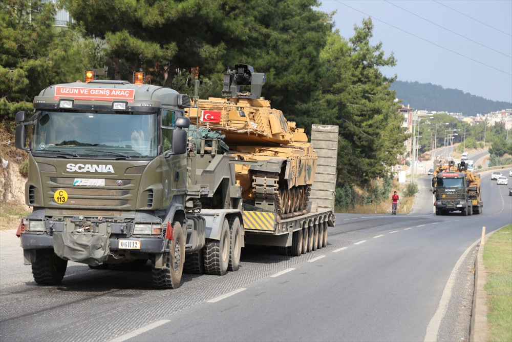 İdlib müdahalesi sonrası Türkiye alarma geçti sınıra gidiyorlar