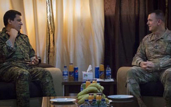 ABD'li General, 4 milyon TL ödülle aranan YPG'li terörist ile görüştü!