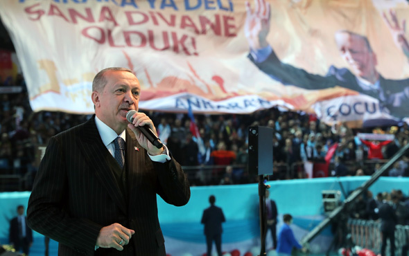 Cumhurbaşkanı Erdoğan 'Karanlık güçlerin besleyip büyüttüğü örgütlerin başını ezdik'