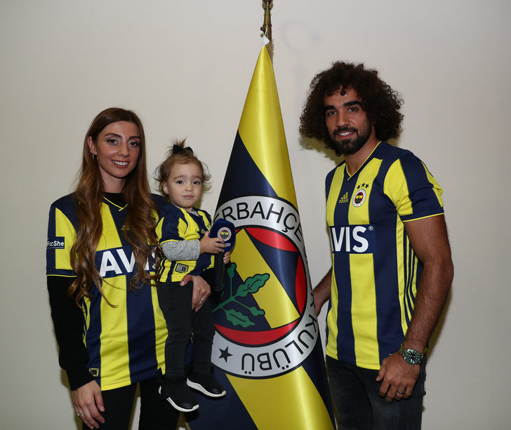Fenerbahçe'nin yeni yengesi, eşine DM'den yürüyen kadını ifşa etti