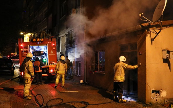 Üsküdar'da korkutan yangın! İçeride 2 çocuk vardı