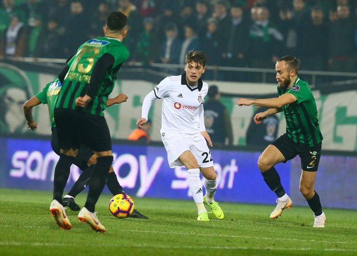 Akhisarspor-Beşiktaş maçında olay kural hatası!