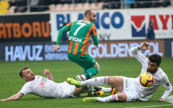 Alanyaspor evinde Sivasspor'a acımadı!