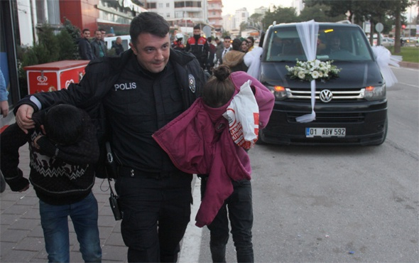 Bahşiş alamayınca gelin ve damada kabus yaşattılar