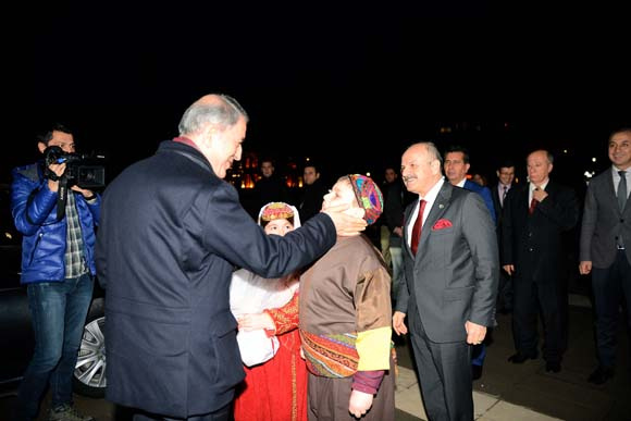Milli Savunma Bakanı Hulusi Akar, TEI'yi ziyaret etti
