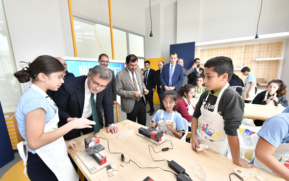 İstanbul'da ilk Türkiye'de ise en kapsamlı bilim merkezi ve planetaryumu Üsküdar'da