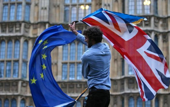 İngiltere'de sil baştan Brexit May, yeniden müzakere istedi