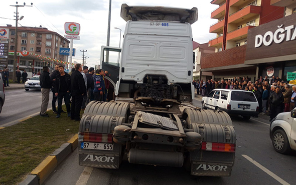 Zonguldak'taki feci kaza minik Efe'yi hayattan kopardı!