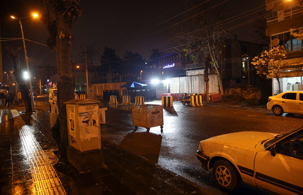 Diyarbakır'da ilçe emniyetine bombalı saldırı