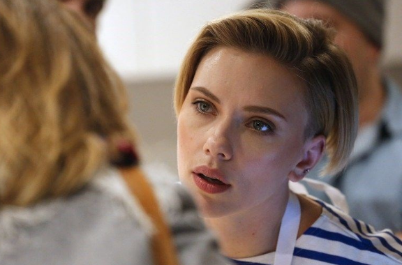 Scarlett Johansson'ın 18+ video isyanı!