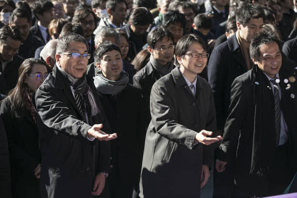 Japonlar yeni yılda bereket duasına çıktı