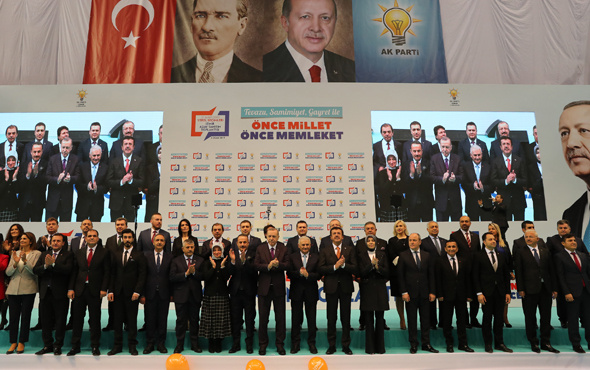 Cumhurbaşkanı Erdoğan AK Parti'nin İzmir adaylarını açıkladı