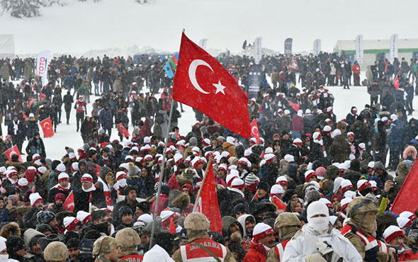 Sarıkamış Harekatı'nın 104. yılında Türkiye şehitlerine yürüyor