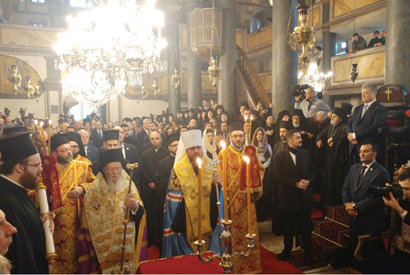 İstanbul’da Rusya’yı kızdıracak tören Ukrayna Kilisesi, Moskova'dan ayrıldı 