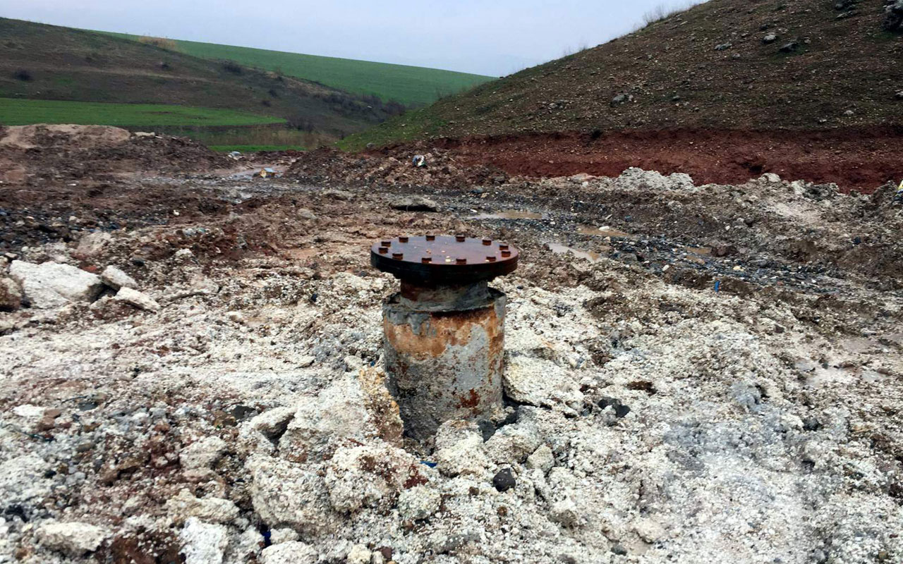 Siirt'te termal su aranırken petrole rastlandı