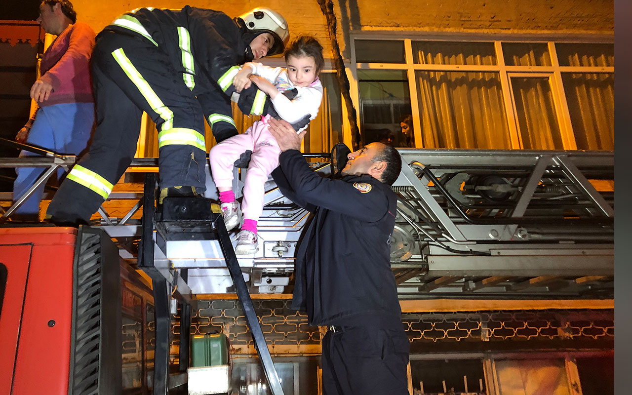 Bursa'da 5 katlı binada korkutan yangın! İçeride 15 kişi vardı