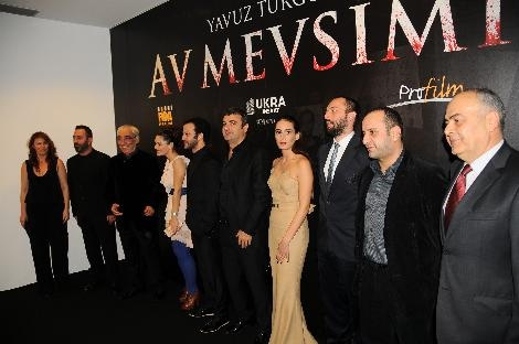 'Av Mevsimi' galasına ünlüler akın etti