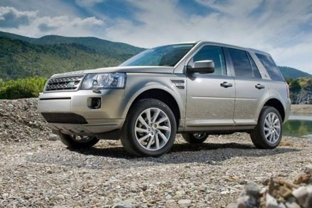 Yeni yüzüyle Land Rover Freelander 2