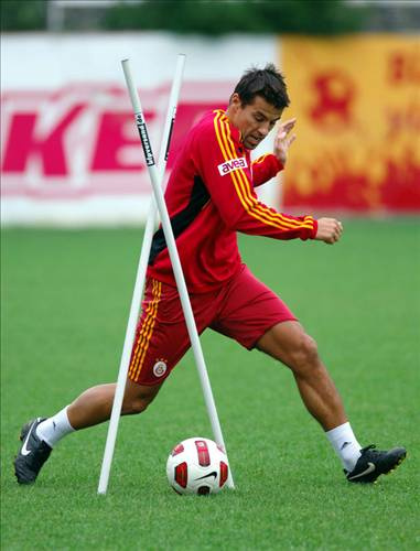 Milan Baros sizce ne yapıyor?