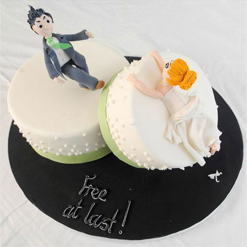 Düğün değil boşanma pastası