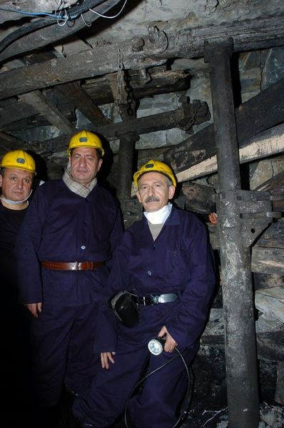 Kılıçdaroğlu madene indi