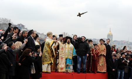 Hristiyan gençler haç için yarıştı