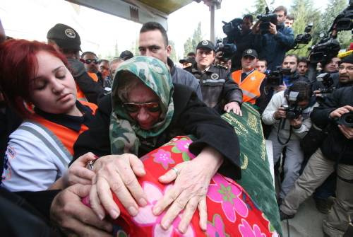 Binlerce kişi Defne'yi uğurladı!!