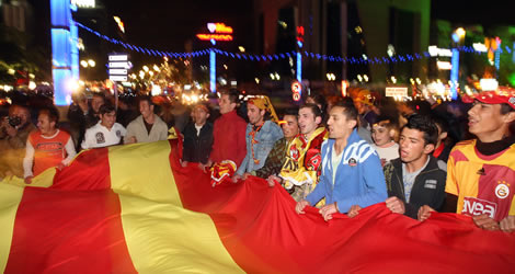 Cimbom taraftarı çıldırdı