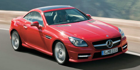 Yenilenen Mercedes SLK kanatsız SLS’ye benzedi 