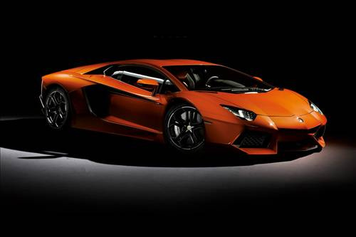 Lamborghini otomobil değil sanki uçak