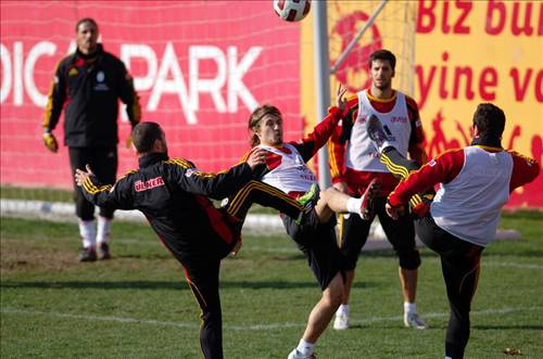 İşte Galatasaray'dan gidecek 15 futbolcu!