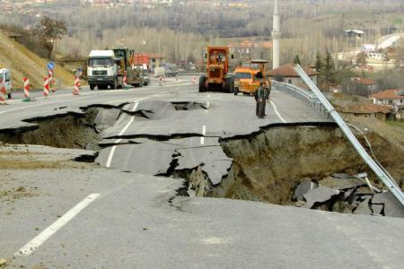 Bu olayın nedeni deprem değil!