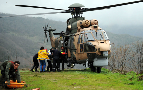 İznik'te düşen helikoptere ulaşıldı