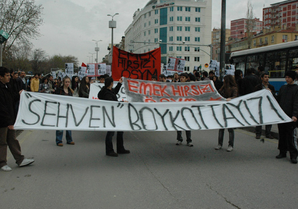 YGS protestosunda kavga çıktı