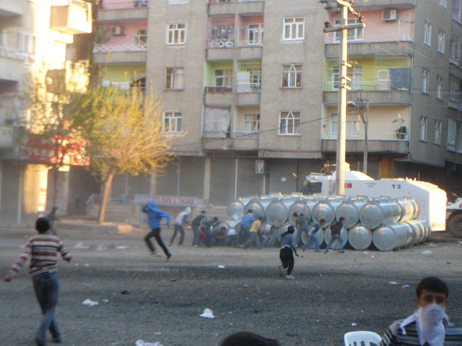 Diyarbakır 1990 öncesi gibi...