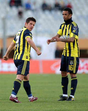 Fenerbahçe maçı yarım saatte bitirdi