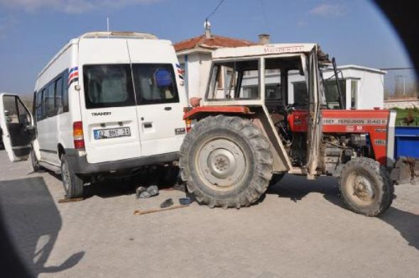 Gözler önünde tekerleğin altında kaldı!