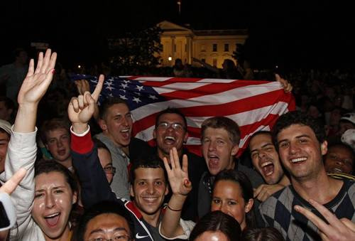 Beyaz Saray'ın önünde sevinç kutlamaları!