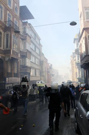 İstiklal Caddesi karıştı