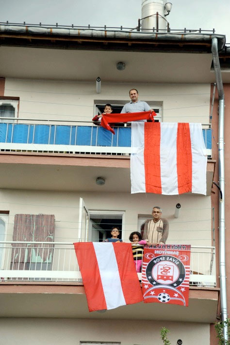 Erzurum'da kar sürprizi