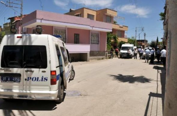 Adana'da polise hain saldırı