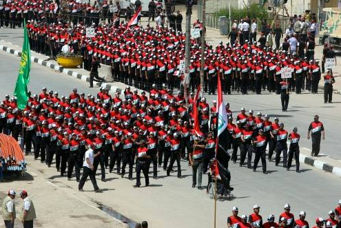 ABD bayrağı üstünde yürüdüler