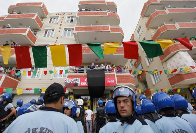 Reuters'in gözüyle Diyarbakır mitingi