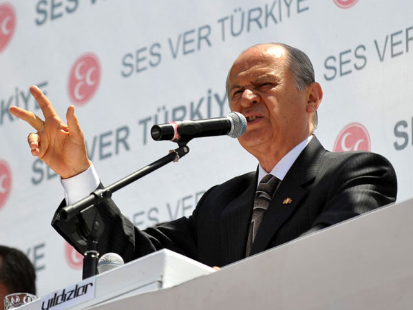 Bahçeli İzmir'de Erdoğan'a seslendi 