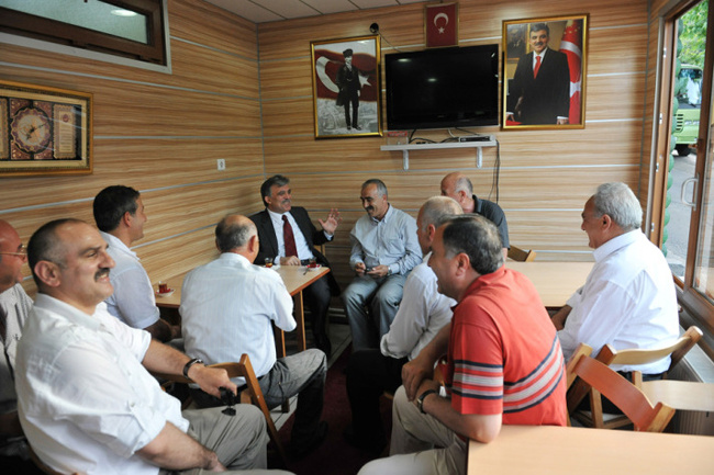 Şöforler Abdullah Gül'e Erdoğan'ı sordu