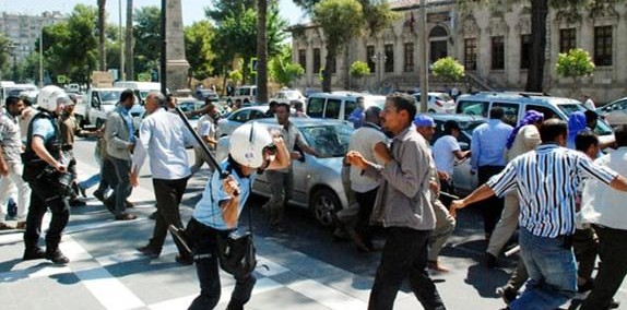 Yumurtalı protestoya coplu müdahele