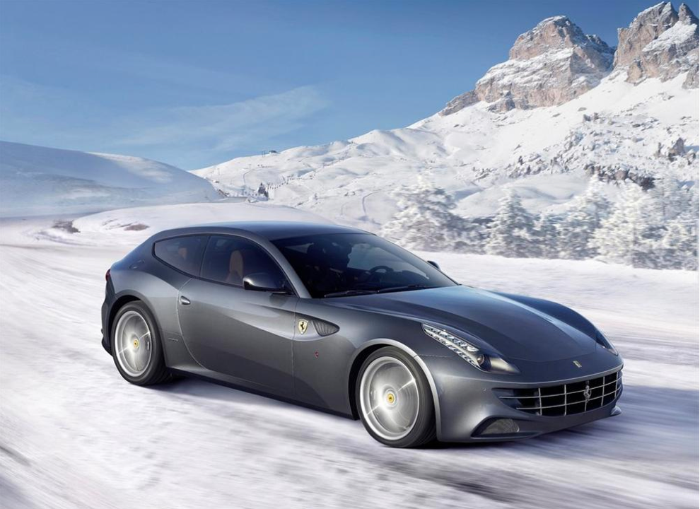 Ferrari tarihindeki ilk 4 çeker otomobil