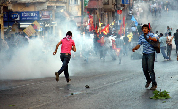 Beyoğlu'nda Hatip Dicle protestosu