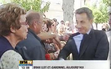 Sarkozy'e böyle saldırdılar! 