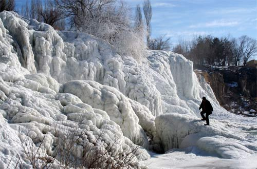 Sezonluk Pamukkale Van'da